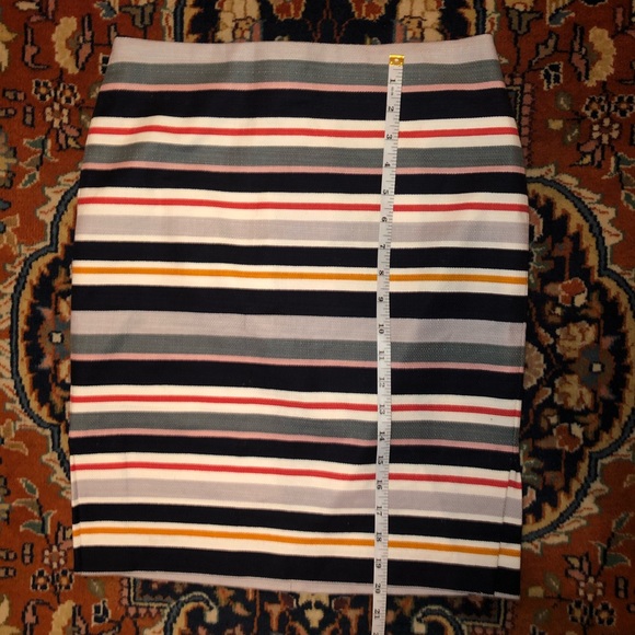 Loft Outlet Petite Pencil Skirt - Picture 5 of 10